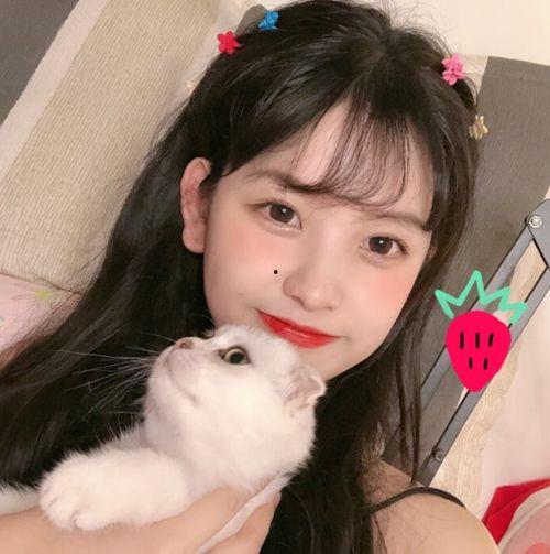 娱乐吃瓜酱头像女生可爱,娱乐吃瓜酱头像下的可爱女生风采