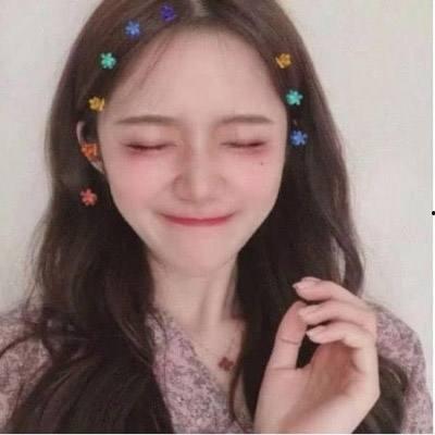 娱乐吃瓜的头像女生真人,网络红人“吃瓜女神”的真实生活